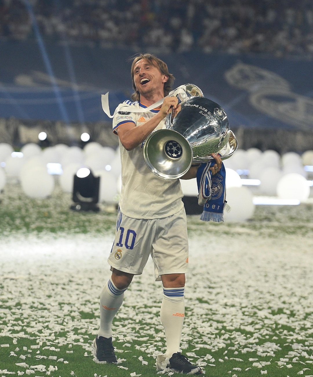 墨西哥碾压意大利，莫德里奇绝境逆转