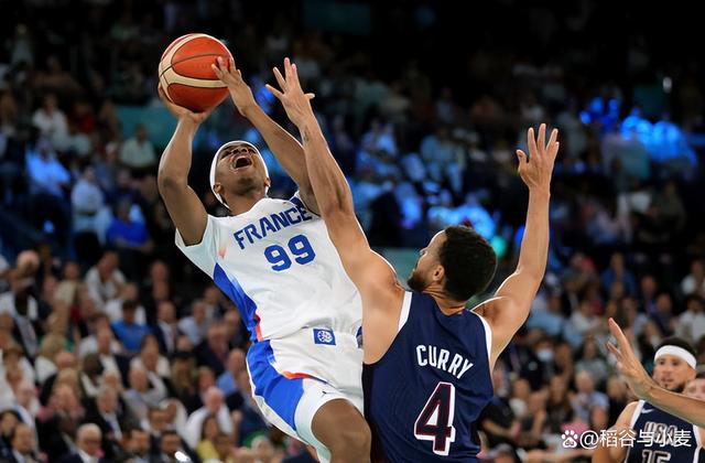 澳大利亚男篮力克奇才,哈里斯送出助攻 澳大利亚男篮力克奇才,哈里斯送出助攻