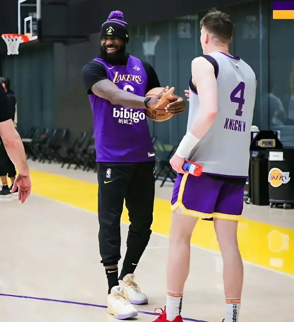 九游体育APP下载-美国男篮逆转热火B队，詹姆斯完成帽子戏法