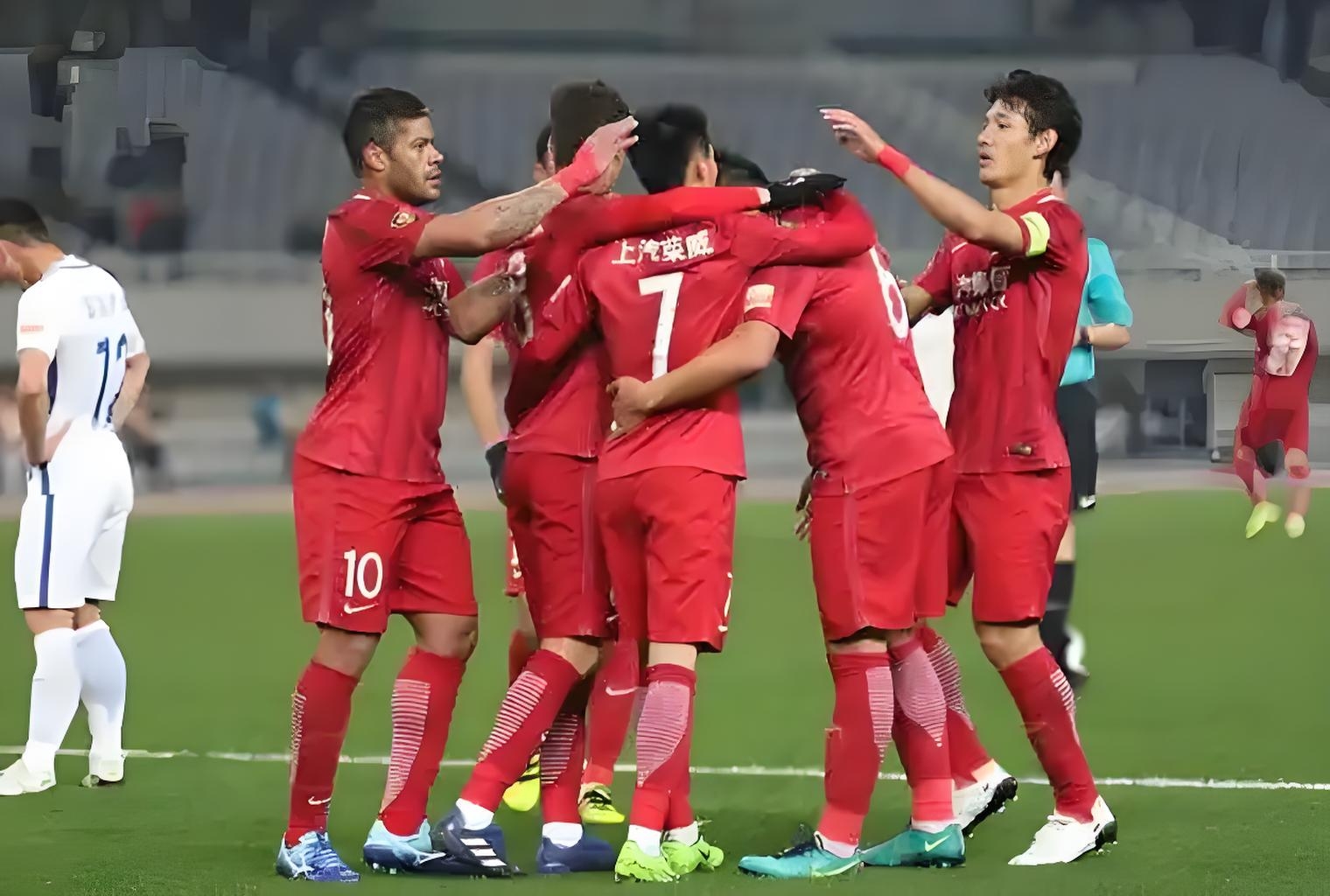 九游娱乐官方网站-上海德比战中，鲁能比完胜上港