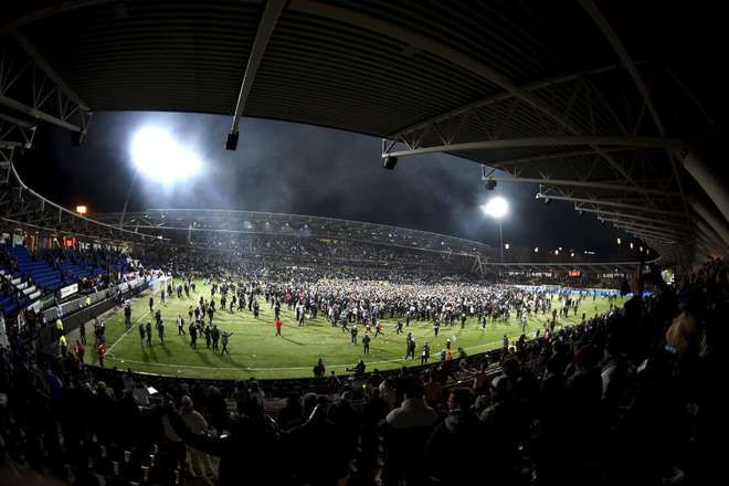 包含乌拉圭队欧预赛成功突围,引发球迷狂欢的词条 包含乌拉圭队欧预赛成功突围,引发球迷狂欢的词条