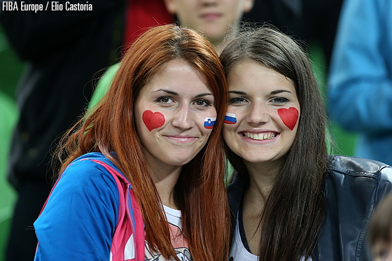 激烈挑战接连发生欧预资格赛引爆球迷热情的简单介绍 激烈挑战接连发生欧预资格赛引爆球迷热情的简单介绍