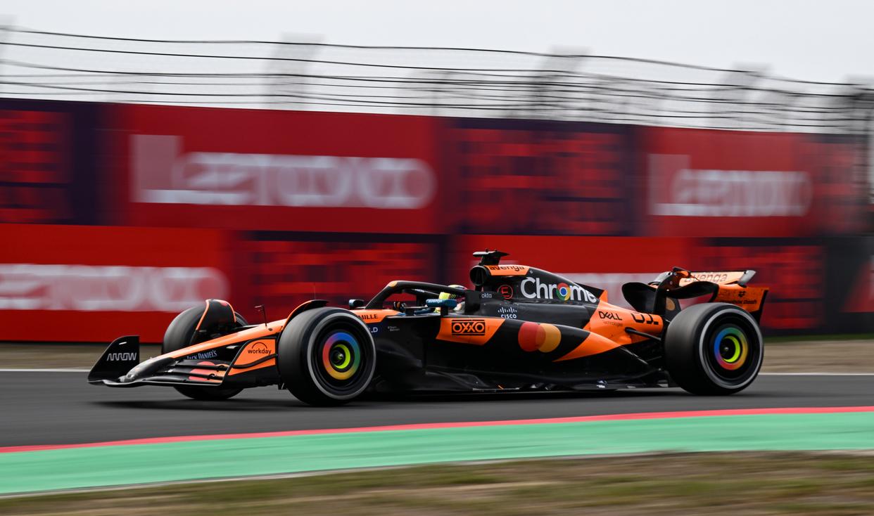 九游娱乐官方-阿斯顿马丁逆转红牛二队，汉密尔顿点燃赛场的简单介绍