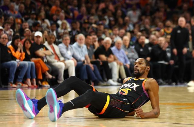 关于上海队险胜掘金，保罗状态火热的信息